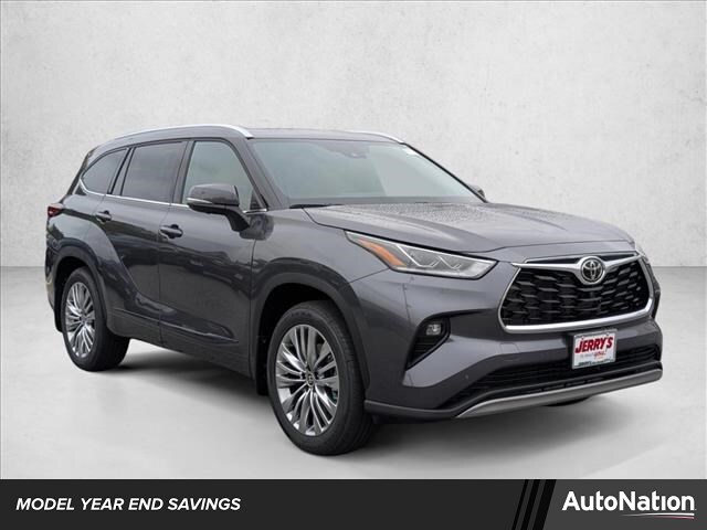 2025 Toyota Highlander Platinum's photo