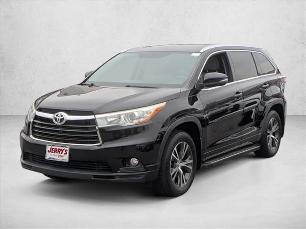 Used 2016 Toyota Highlander XLE Sport Utility