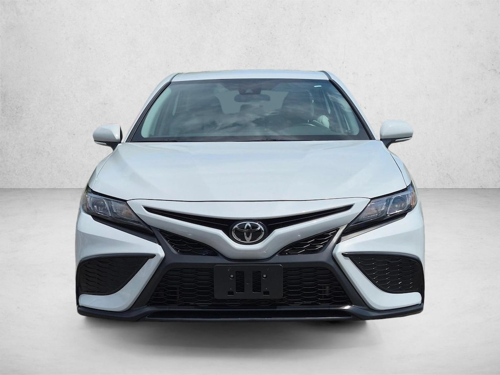 Used 2024 Toyota Camry SE 4dr Car
