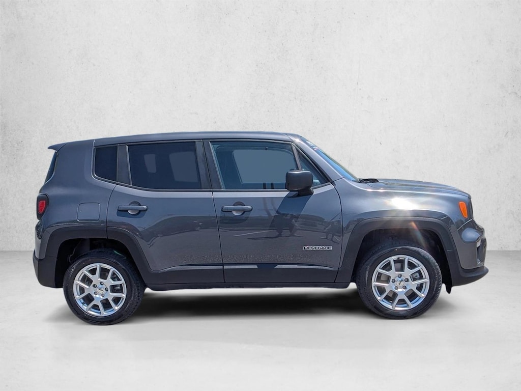 Used 2023 Jeep Renegade Latitude Sport Utility