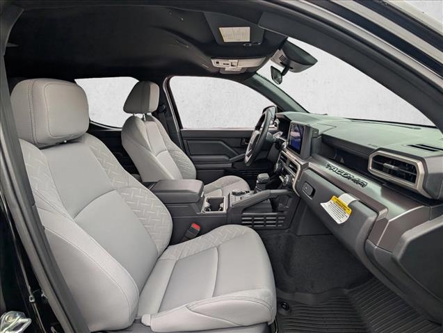 2025 Toyota Tacoma SR5 - Photo 6