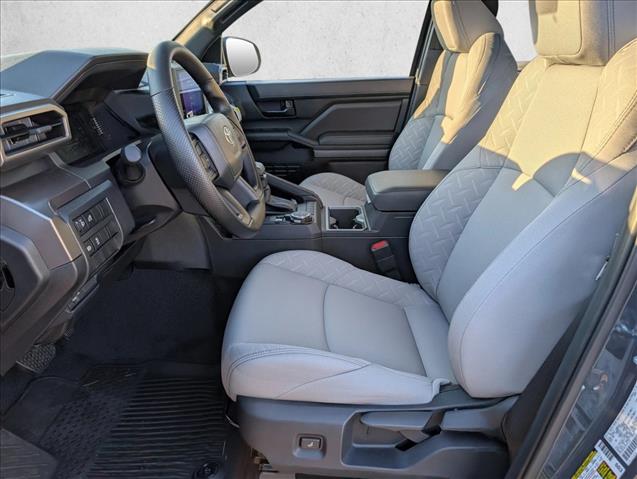 2025 Toyota Tacoma SR5 - Photo 11