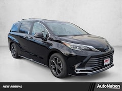 2025 Toyota Sienna Platinum 7 Passenger Van Passenger Van