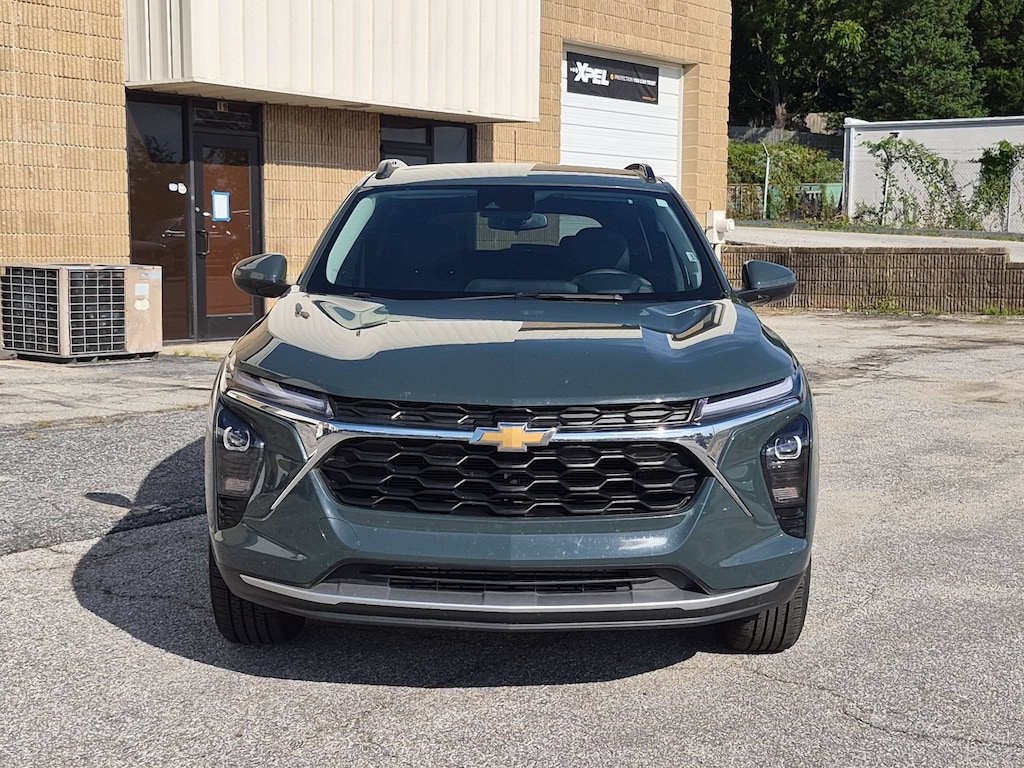 Used 2025 Chevrolet Trax LT Sport Utility