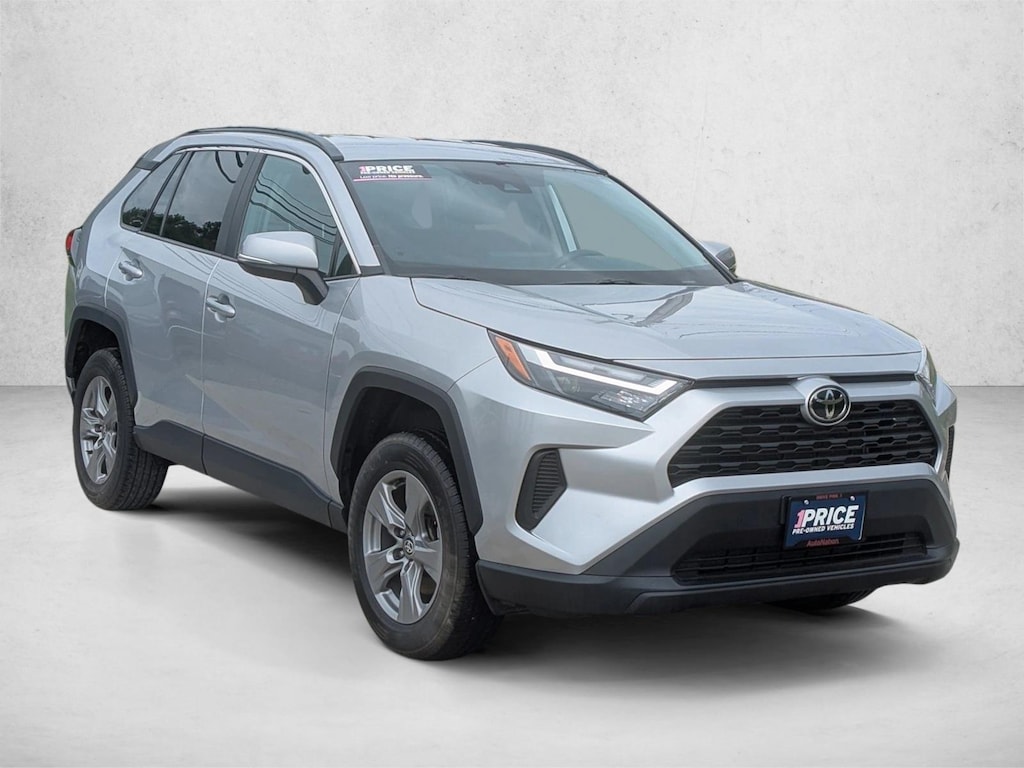 Used 2024 Toyota RAV4 XLE Sport Utility