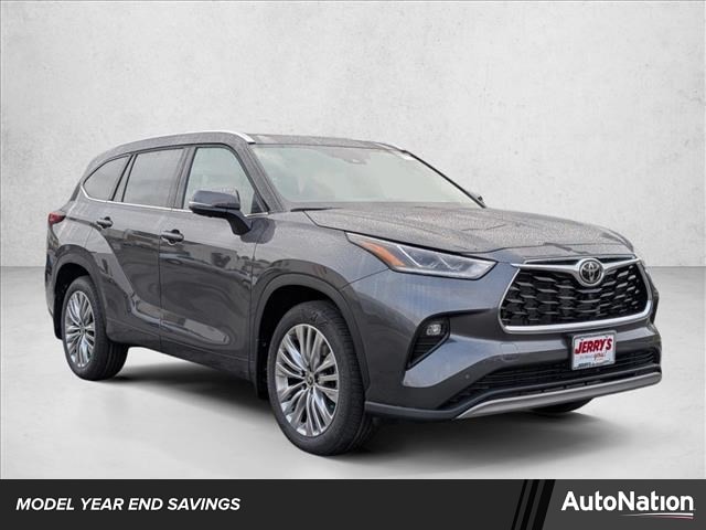 2025 Toyota Highlander Platinum's photo
