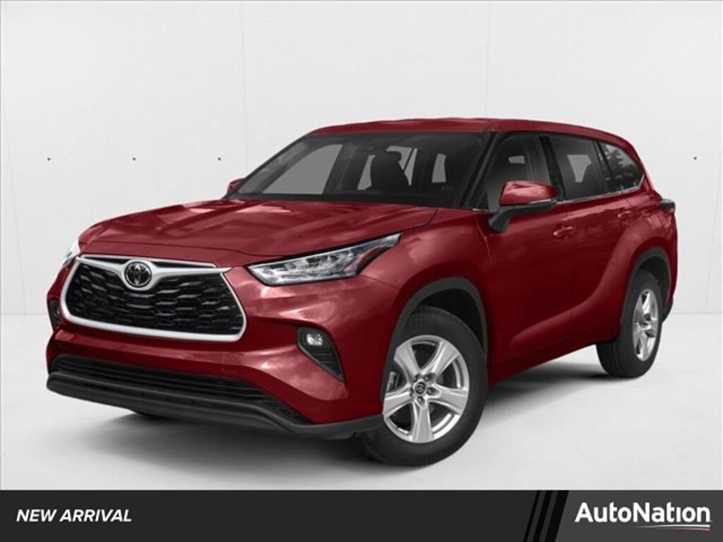 Used 2021 Toyota Highlander LE Sport Utility