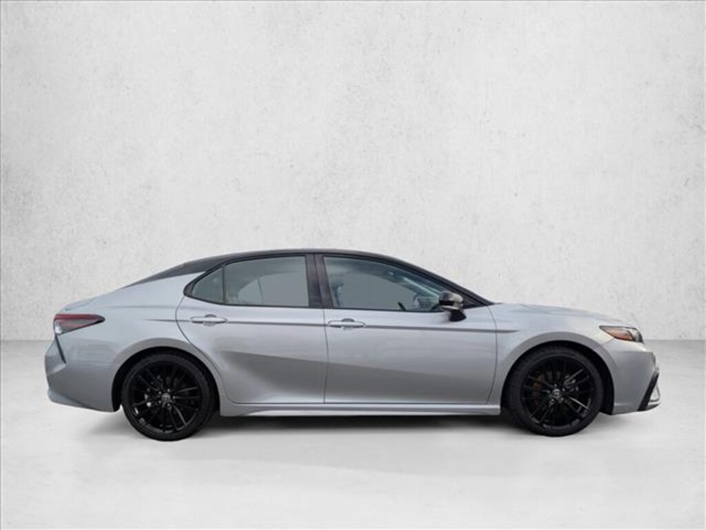 Used 2022 Toyota Camry Hybrid XSE 4dr Car