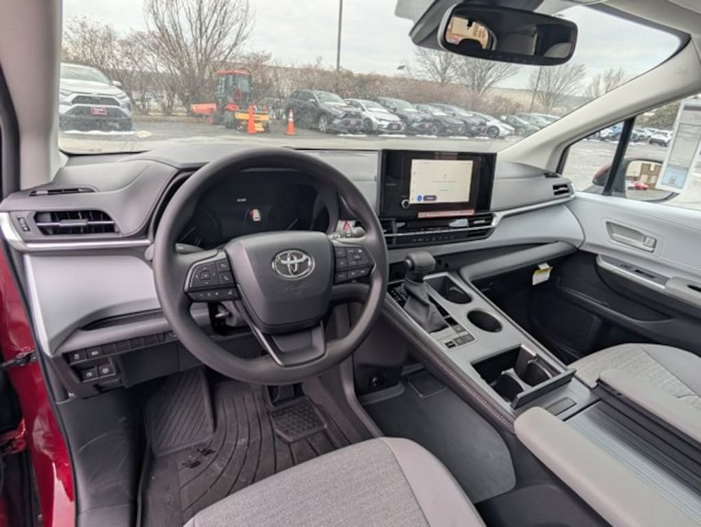 New 2025 Toyota Sienna LE 8 Passenger Van Passenger Van