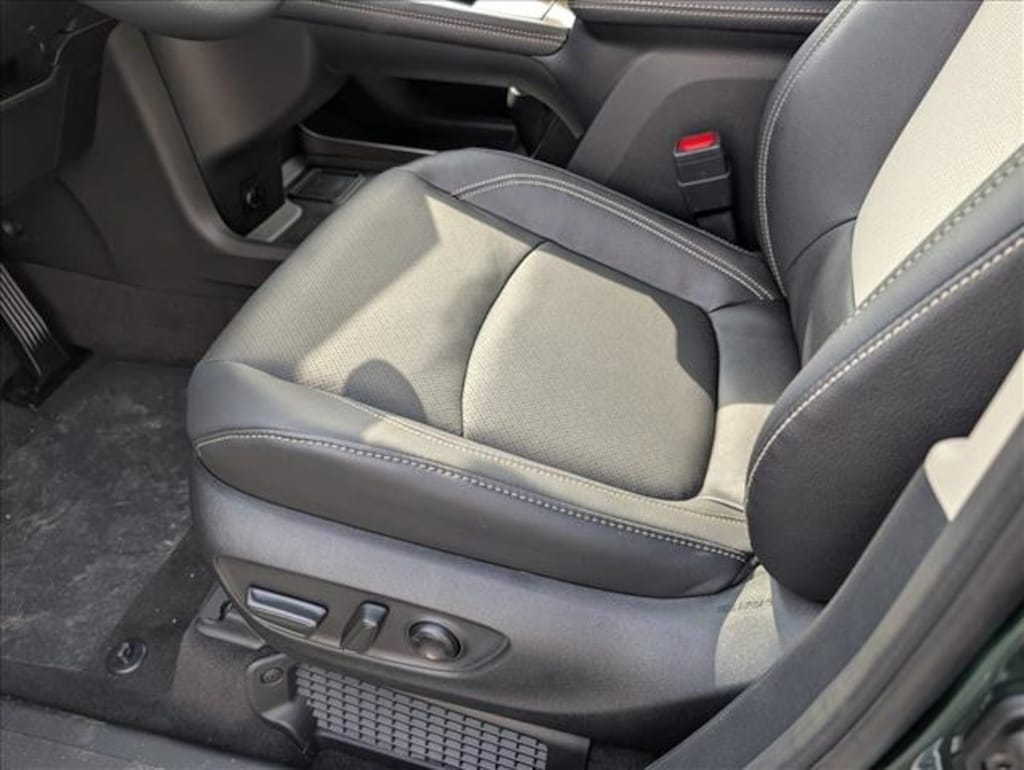 New 2026 Toyota Sienna Platinum 7 Passenger Van Passenger Van