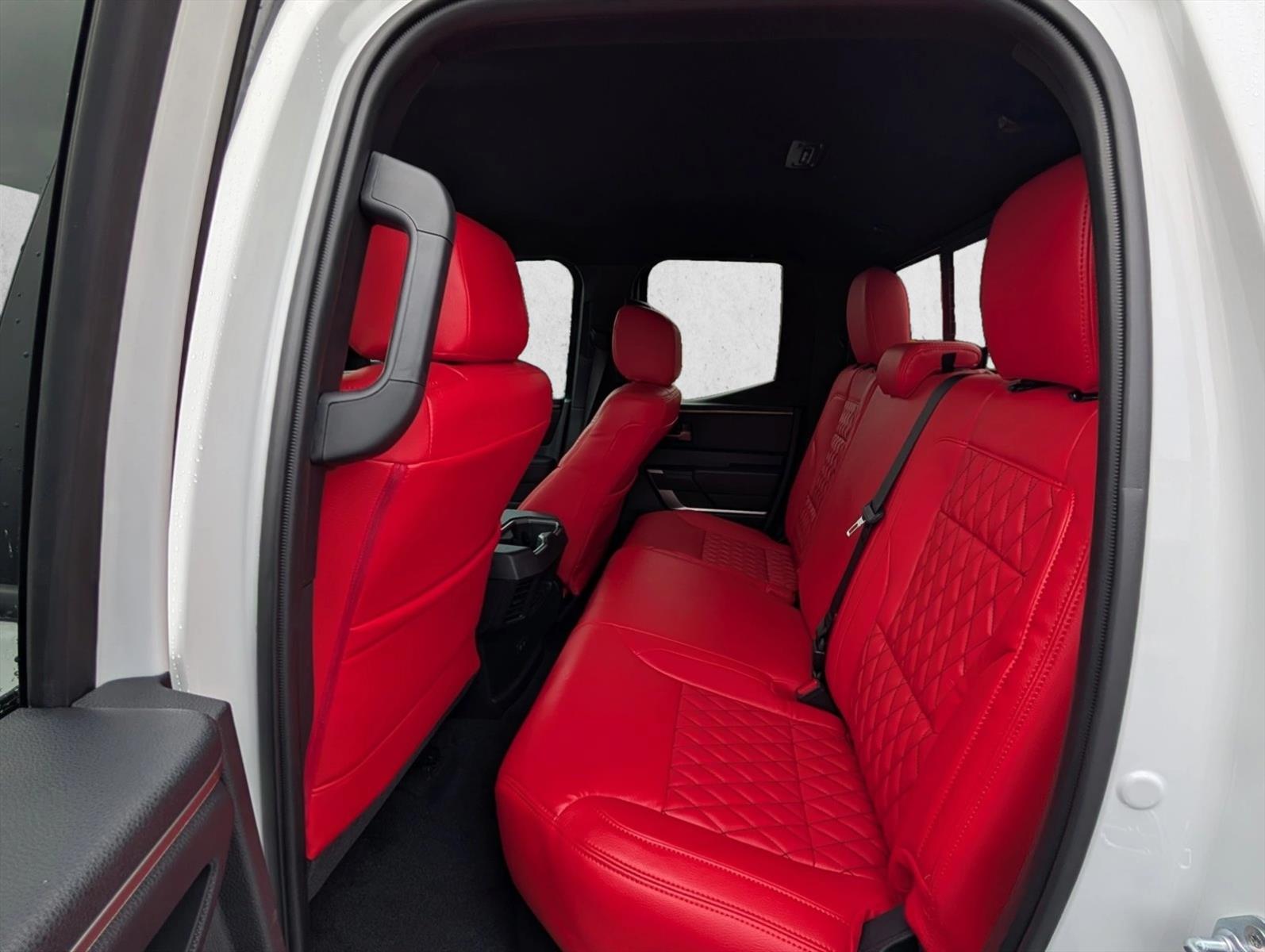 2026 Toyota Tundra SR5 - Photo 15