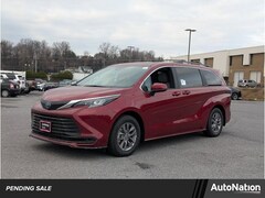 2025 Toyota Sienna LE 8 Passenger Van Passenger Van