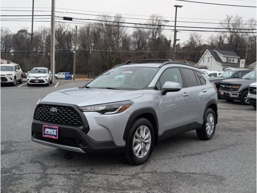 Used 2023 Toyota Corolla Cross LE Sport Utility
