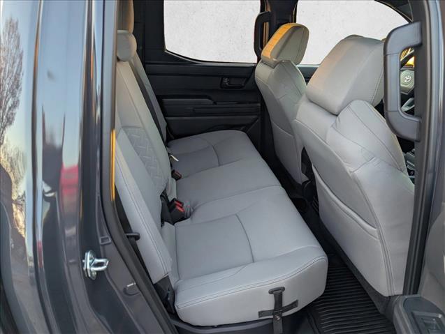 2025 Toyota Tacoma SR5 - Photo 7
