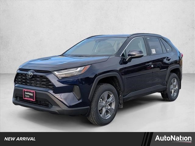2025 Toyota RAV4 XLE's photo