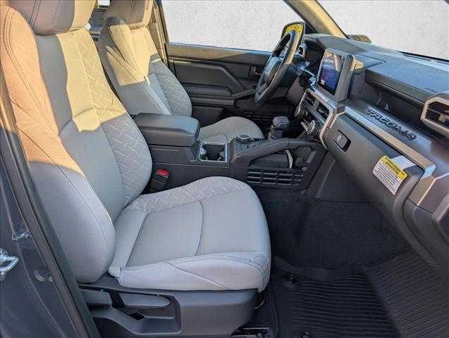 2025 Toyota Tacoma SR5 - Photo 7