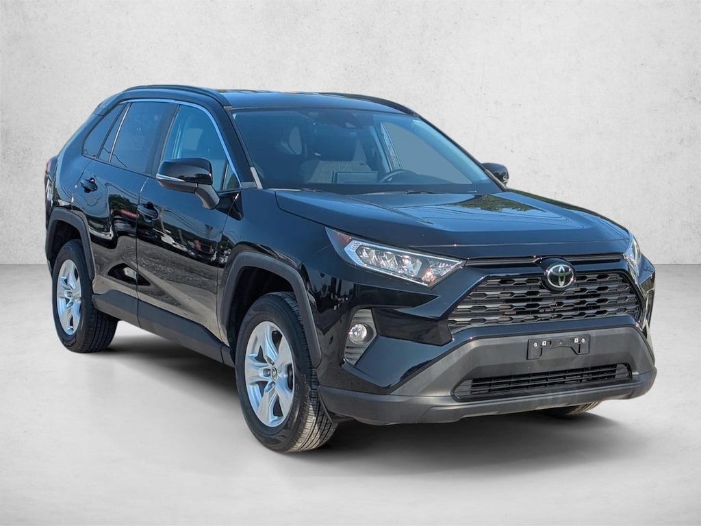 Used 2021 Toyota RAV4 XLE Sport Utility