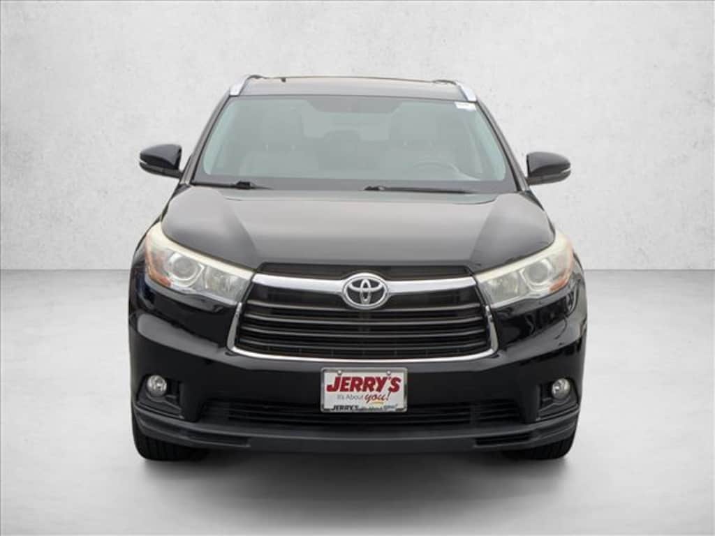 Used 2016 Toyota Highlander XLE Sport Utility