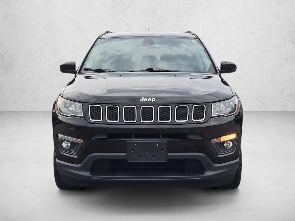 Used 2018 Jeep Compass Latitude Sport Utility