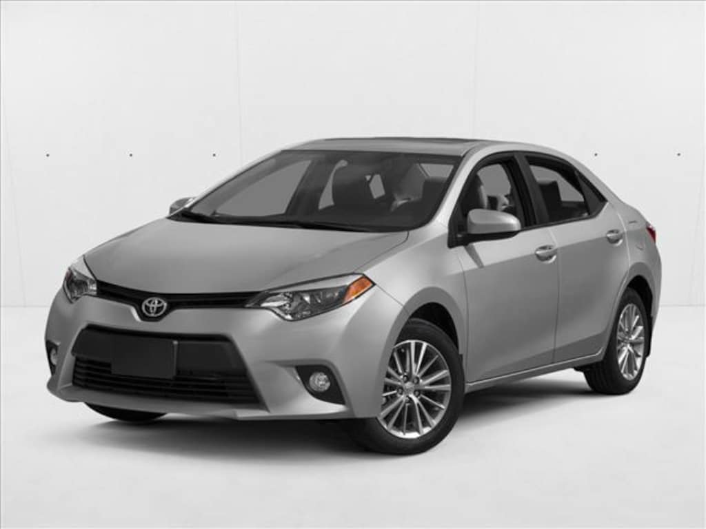 Used 2015 Toyota Corolla LE 4dr Car
