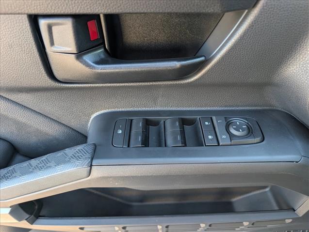 2025 Toyota Tacoma SR5 - Photo 14