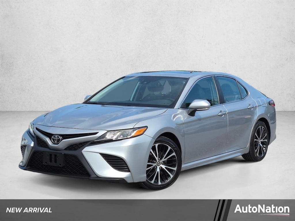 Used 2019 Toyota Camry SE 4dr Car