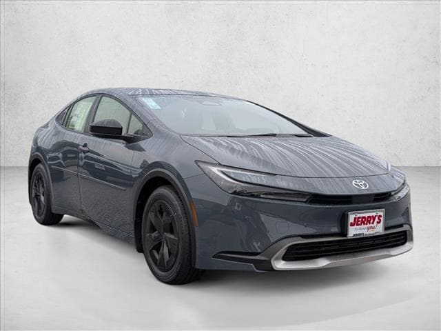 2026 Toyota Prius SE's photo