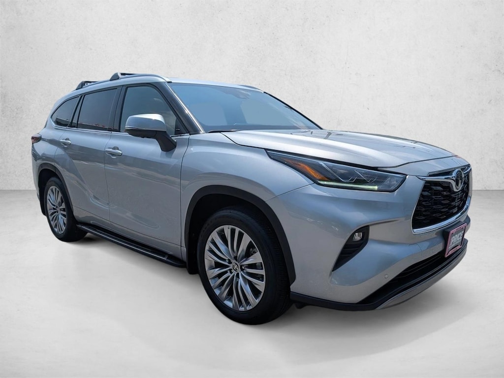 Certified 2025 Toyota Highlander Platinum Sport Utility
