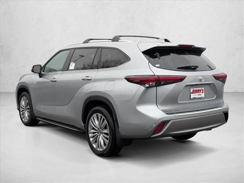 New 2025 Toyota Highlander Platinum SUV