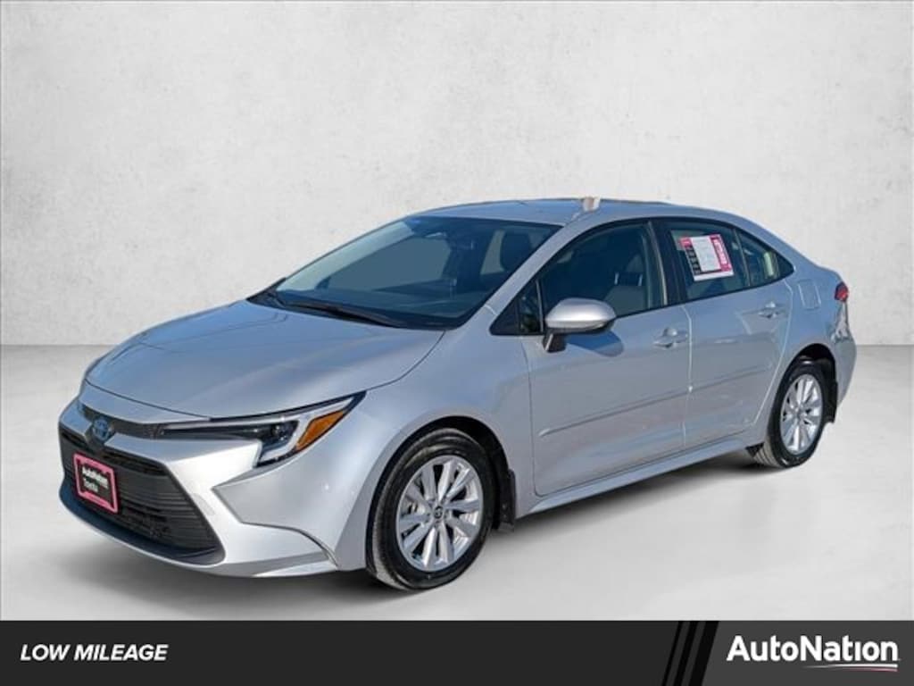 Used 2025 Toyota Corolla Hybrid LE 4dr Car