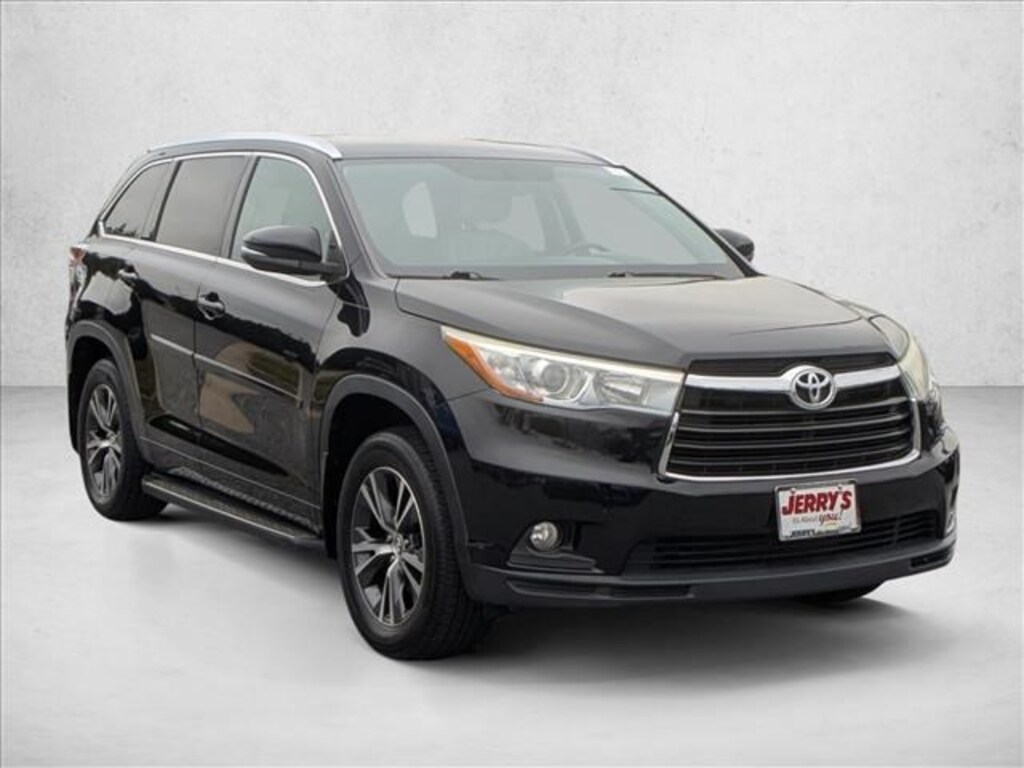 Used 2016 Toyota Highlander XLE Sport Utility