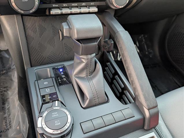 2025 Toyota Tacoma SR5 - Photo 16