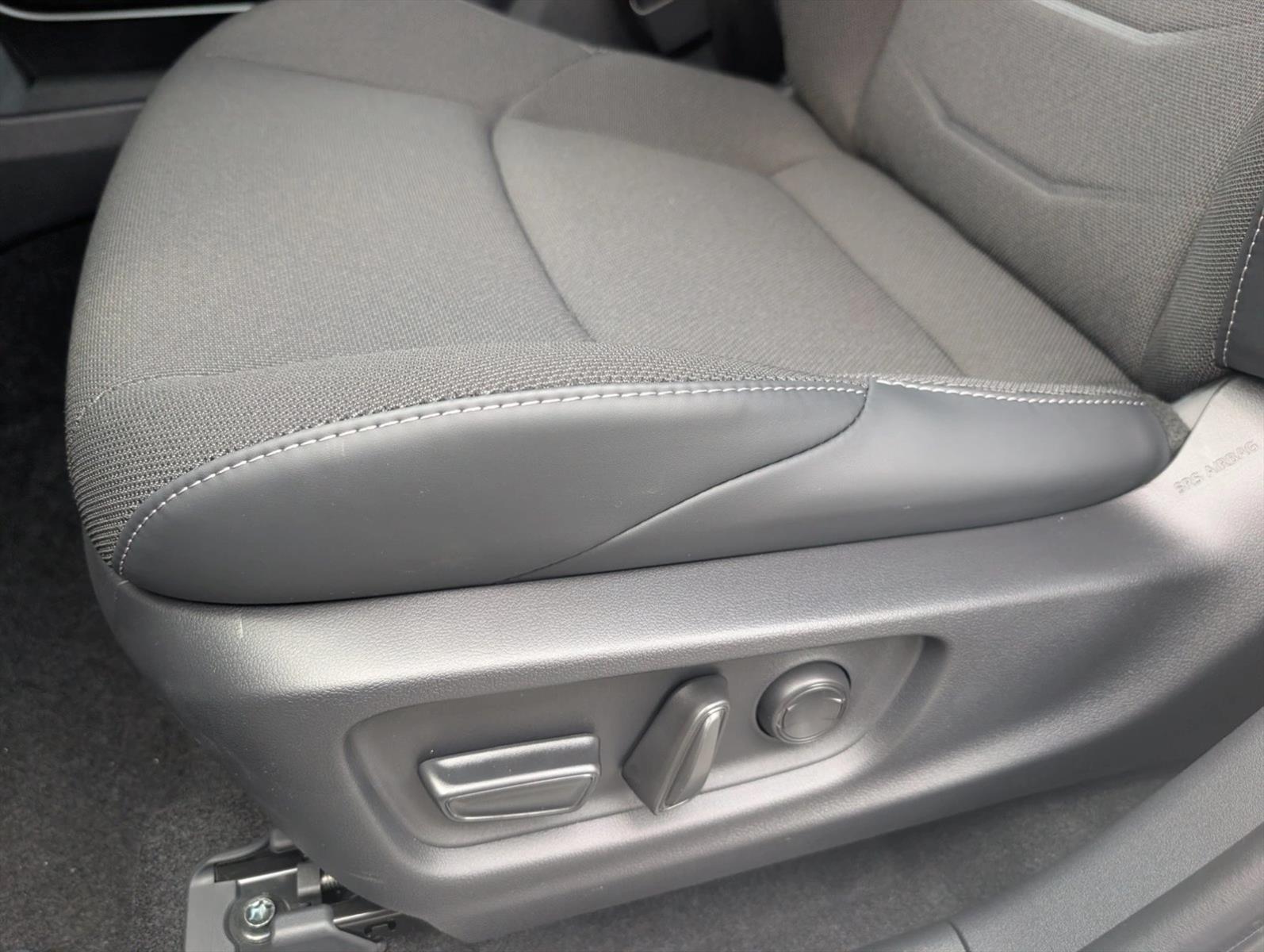 Certified 2026 Toyota C-HR SE Sport Utility