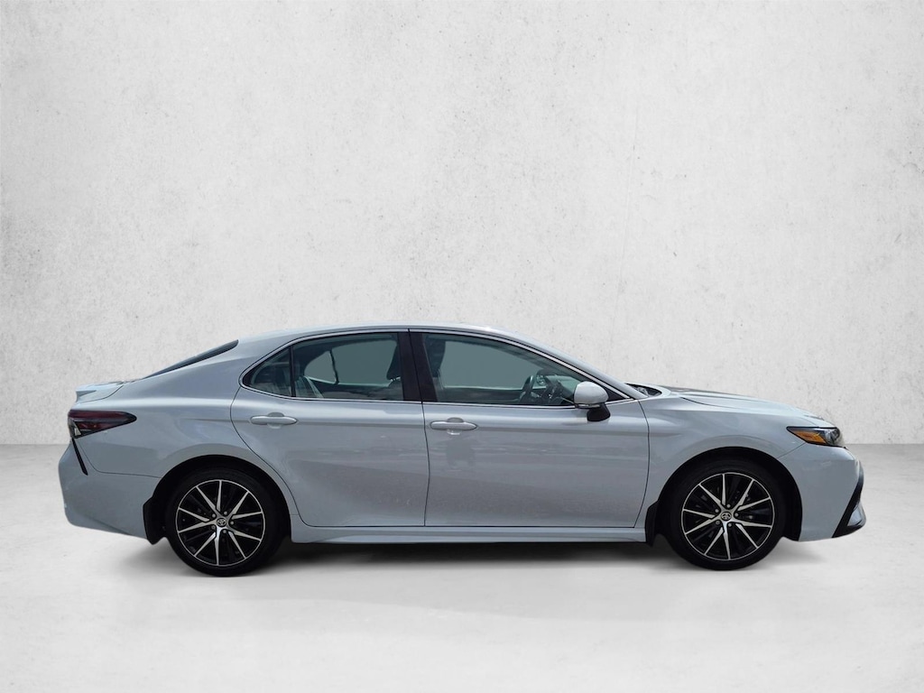 Used 2024 Toyota Camry SE 4dr Car