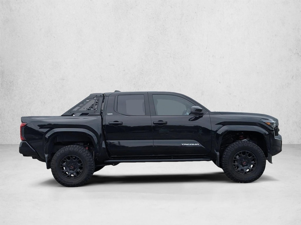 Used 2026 Toyota Tacoma 4WD SR5 Crew Cab Pickup