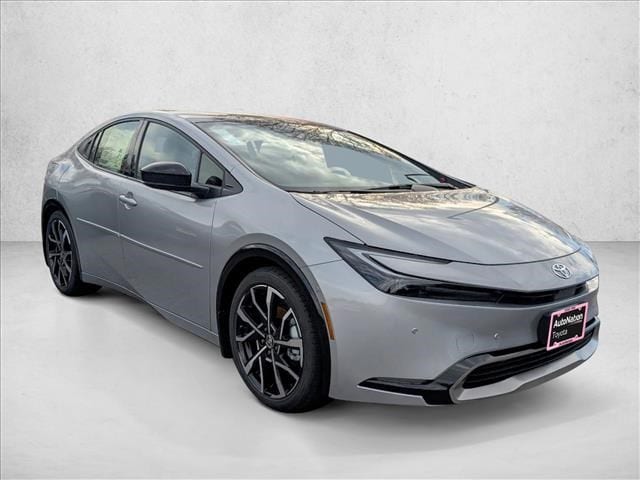 2026 Toyota Prius XSE Premium's photo