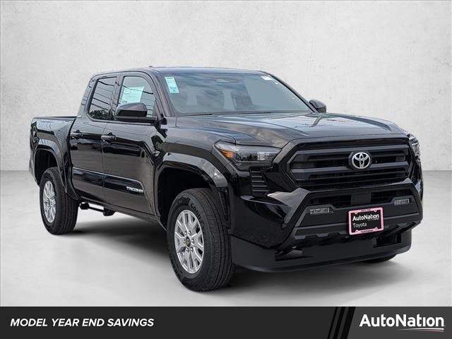 2025 Toyota Tacoma SR5's photo
