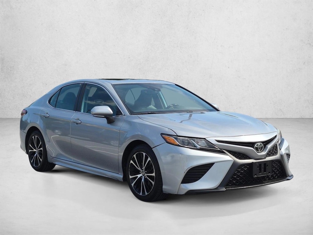 Used 2019 Toyota Camry SE 4dr Car