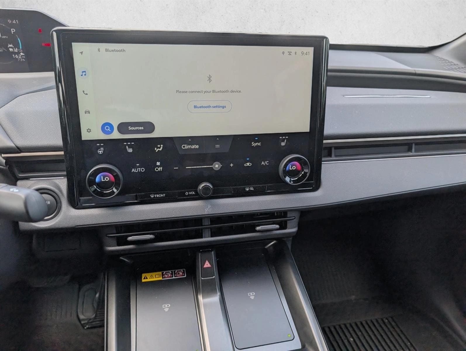 2026 Toyota bZ XLE - Photo 12
