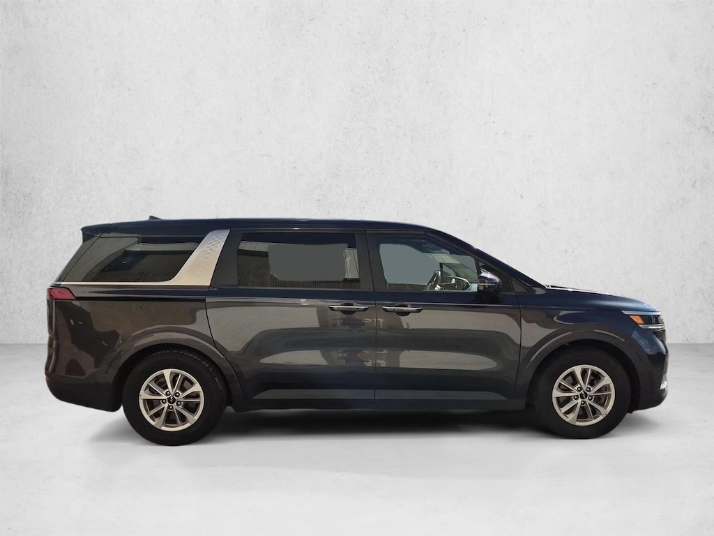 Used 2024 Kia Carnival LX Mini-van Passenger