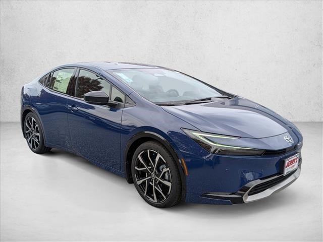 2026 Toyota Prius SE's photo