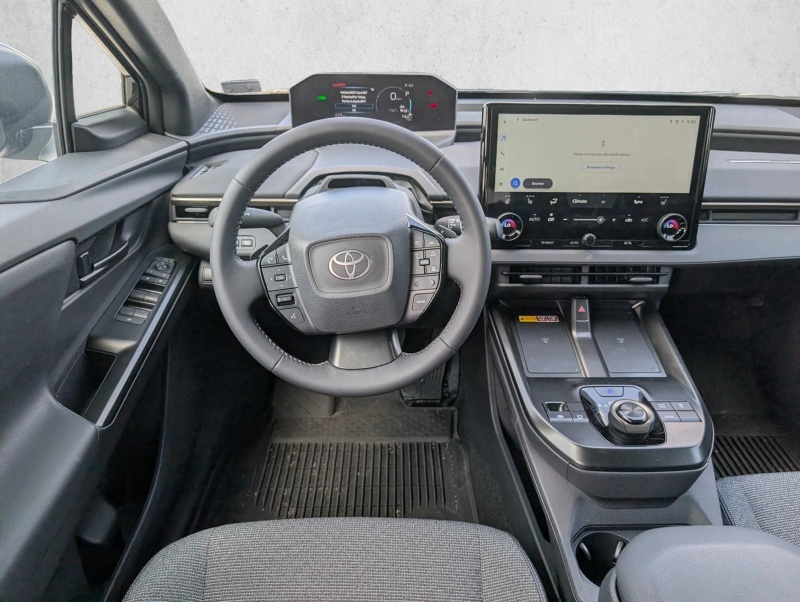 2026 Toyota bZ XLE - Photo 15