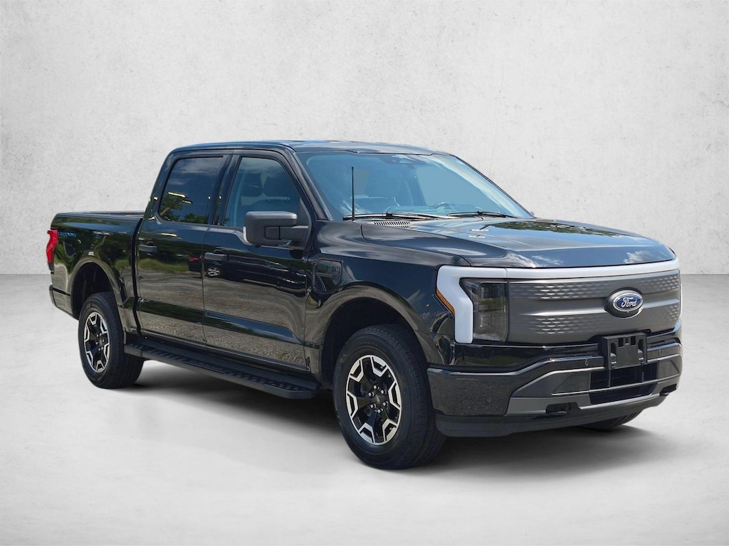 Used 2023 Ford F-150 Lightning XLT Crew Cab Pickup