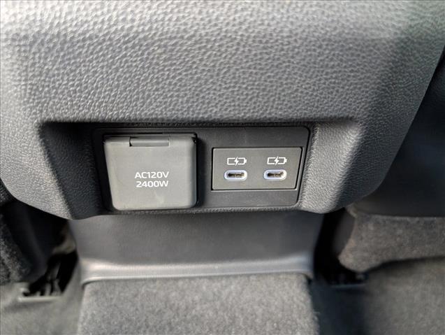 2025 Toyota Tacoma Limited - Photo 12