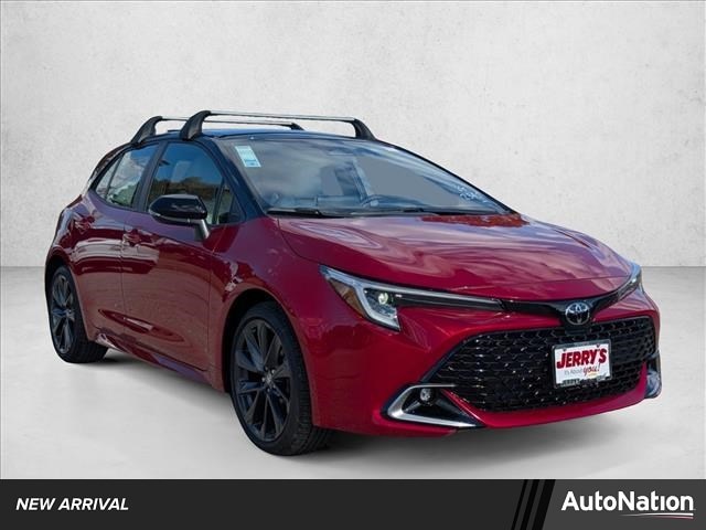 2025 Toyota Corolla Hatchback XSE's photo