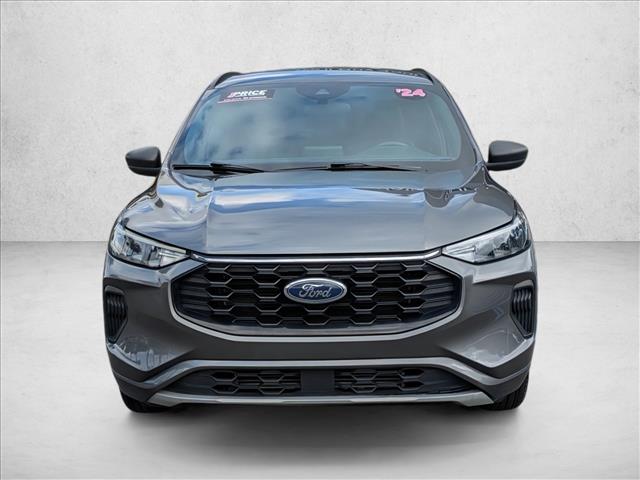 2024 Ford Escape ST-Line photo 2