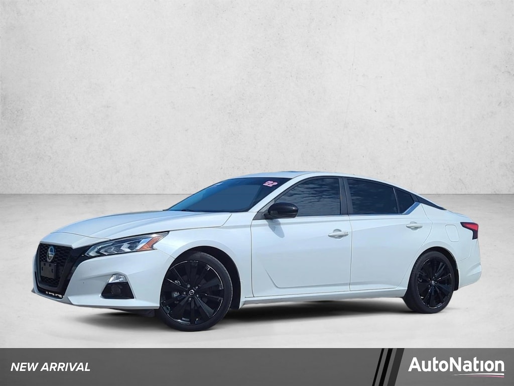 Used 2022 Nissan Altima 2.5 SR 4dr Car