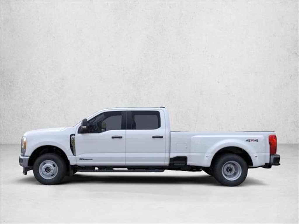 New 2026 Ford F-350 XL Truck Crew Cab