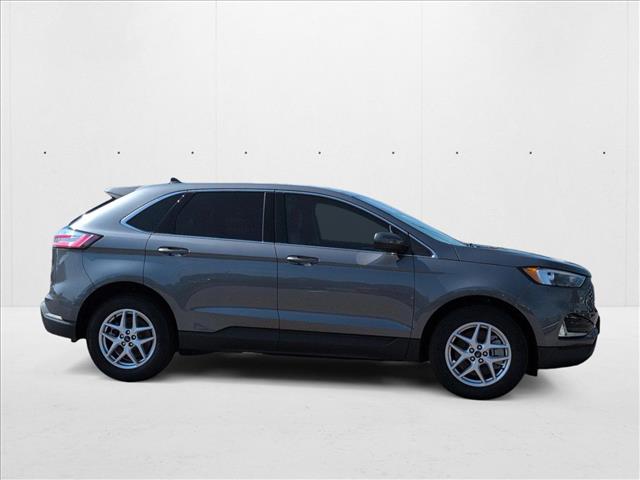 2024 Ford Edge SEL Sport photo 4