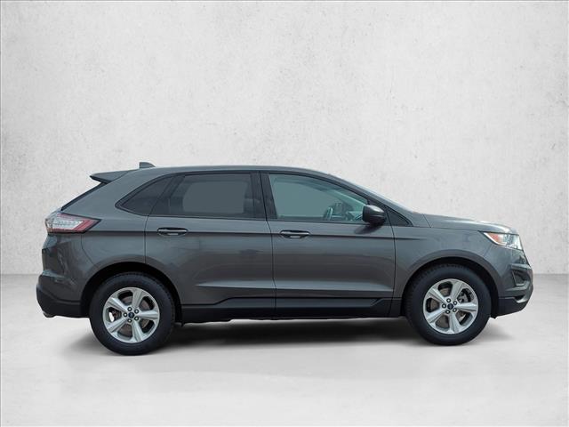 2016 Ford Edge SE Sport photo 4
